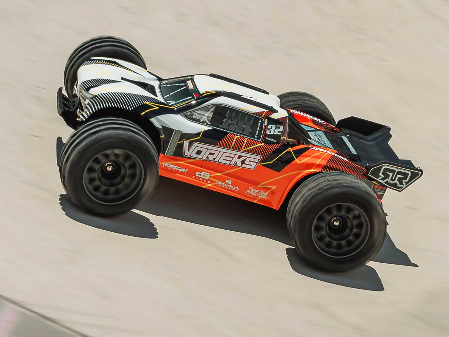 ARRMA VORTEKS MEGA 550 1/10 4X2 ST with Battery & Charger Orange