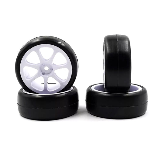 Rush PreGlued Carpet Tyres 28CPM - 7 Spoke Wheel RU0633