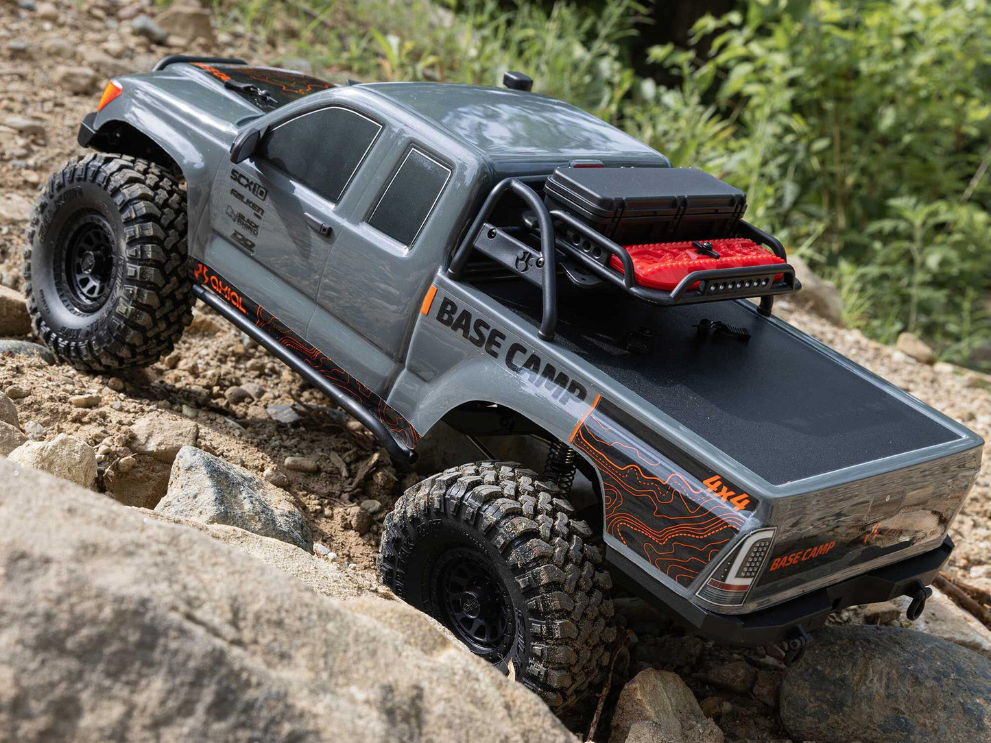 1/10 SCX10 III Base Camp 4X4 Rock Crawler RTR Grey - C-AXI-1375T2