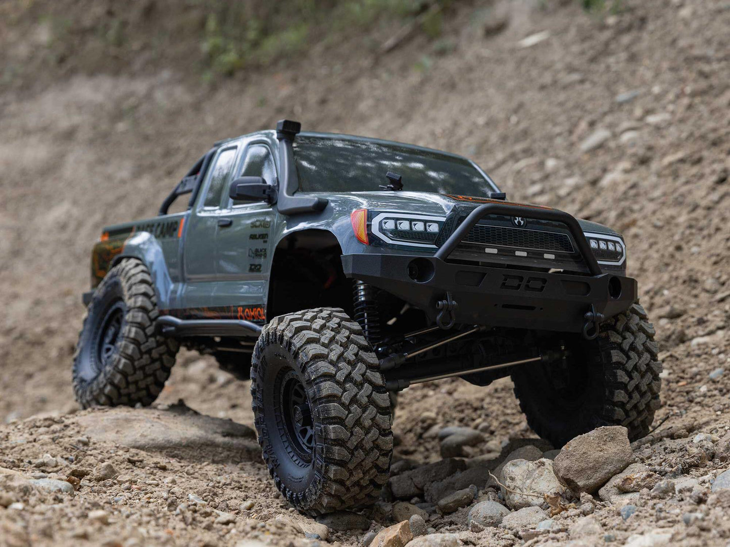 1/10 SCX10 III Base Camp 4X4 Rock Crawler RTR Grey - C-AXI-1375T2