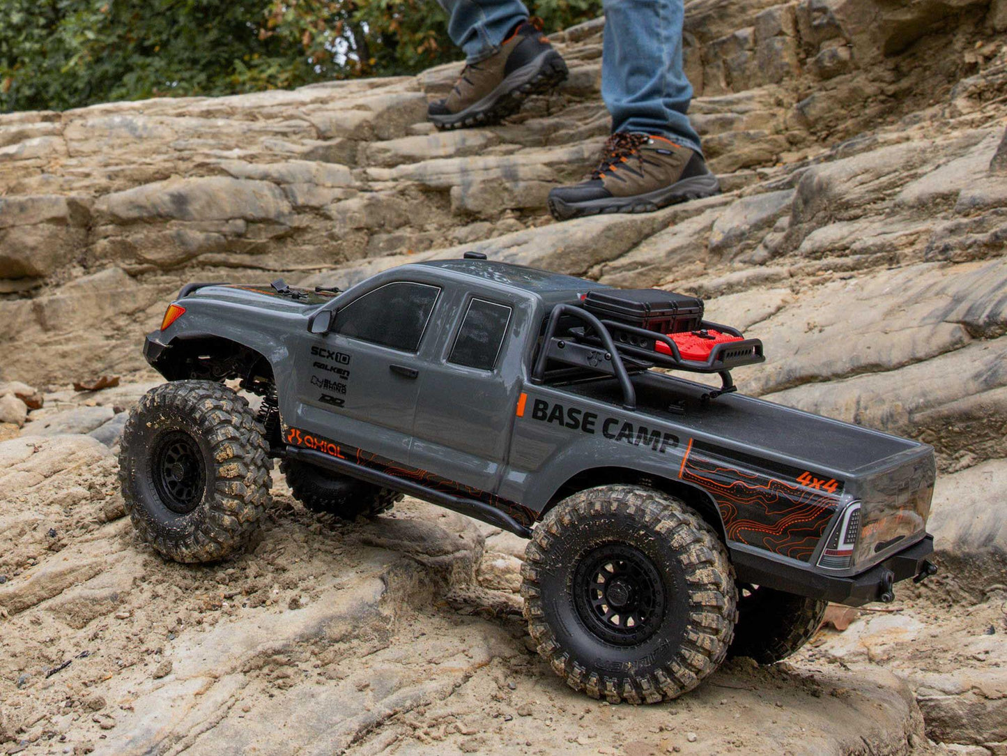 1/10 SCX10 III Base Camp 4X4 Rock Crawler RTR Grey - C-AXI-1375T2