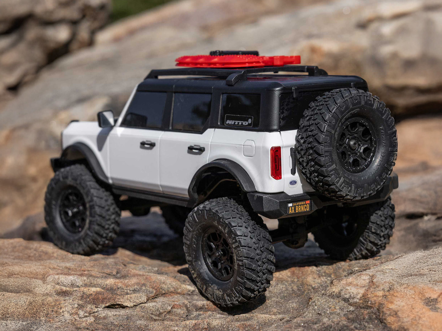 1/24 SCX24 Ford Bronco 4X4 RTR (inc Battery & Charger) White - C-AXI00006V2T4