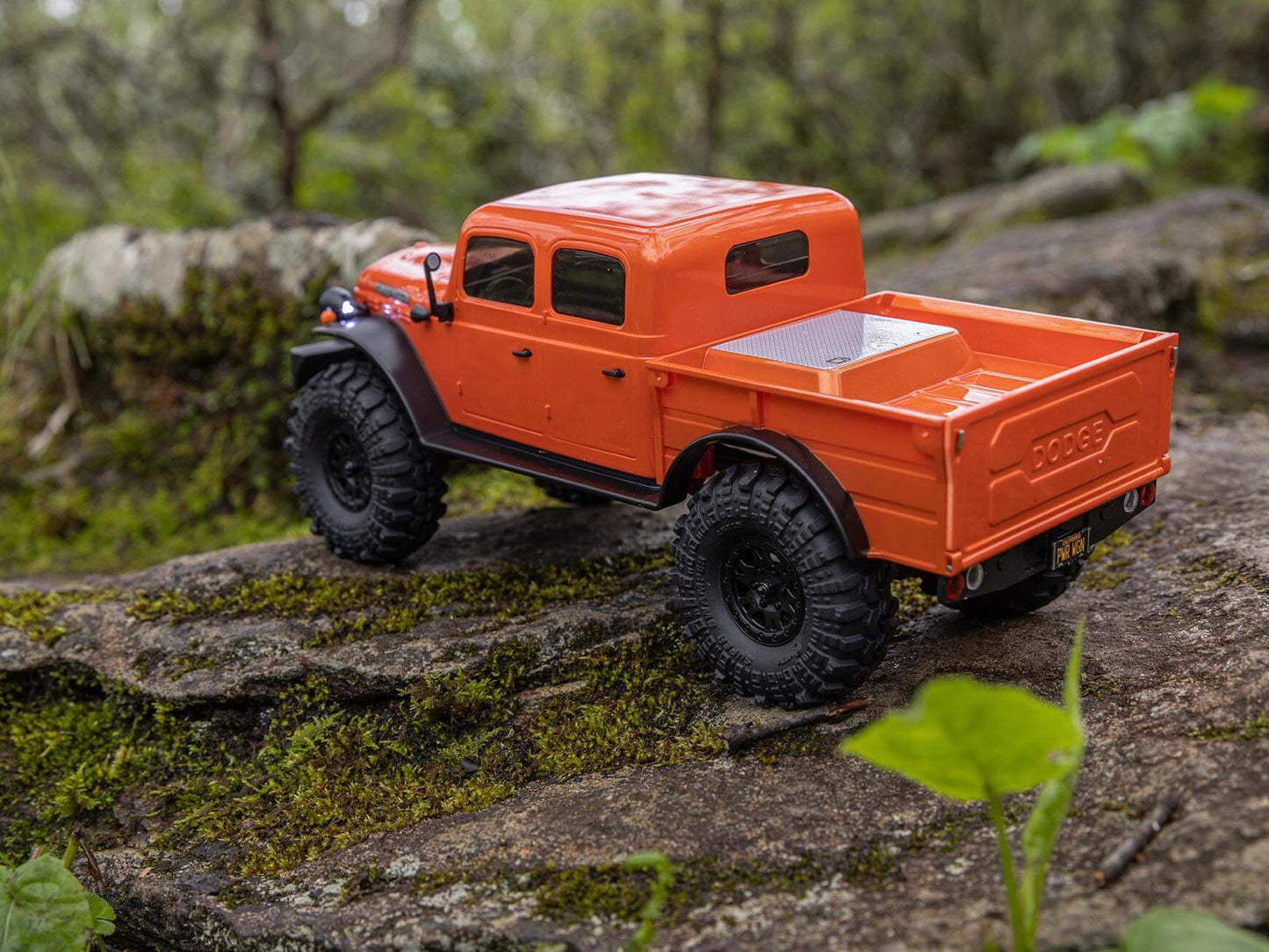 1/24 SCX24 Dodge Power Wagon 4WD Rock Crawler RTR Orange -  C-AXI00007T1