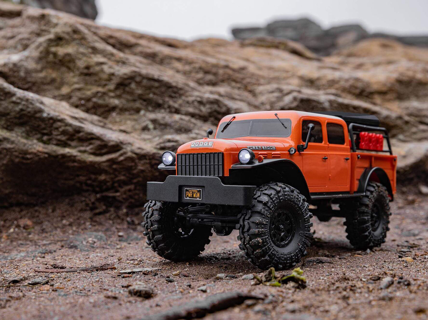 1/24 SCX24 Dodge Power Wagon 4WD Rock Crawler RTR Orange -  C-AXI00007T1